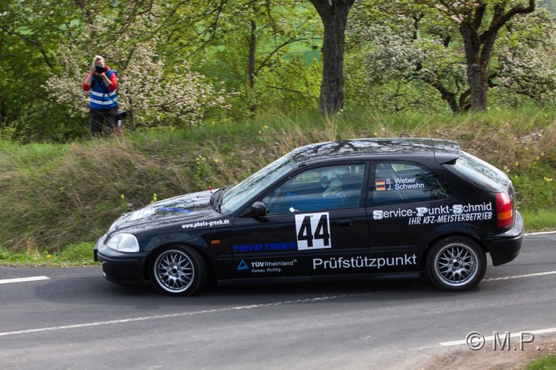 Rallye Fraenkisches_Weinland_06.05.2017_WP4_076.jpg